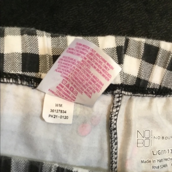 No boundaries girls L 11-13 black check legging with cherries - Picture 6 of 9